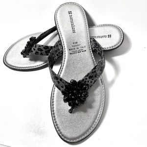 Naturalizer Thong Sandal Black Silver Cheetah  Sz 9.5 NWOT